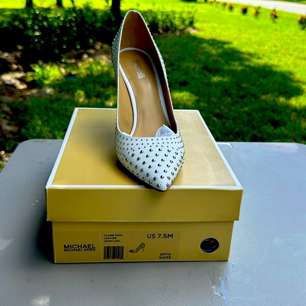 Claire pump leather optic white